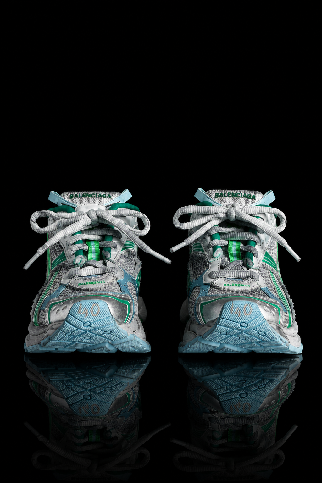 Men's Runner Sneaker in Grey/green/blue
